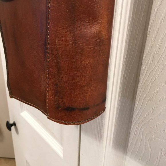 Eddie Bauer Vintage Leather Unisex Crossbody Bucket Bag - Picture 10 of 10